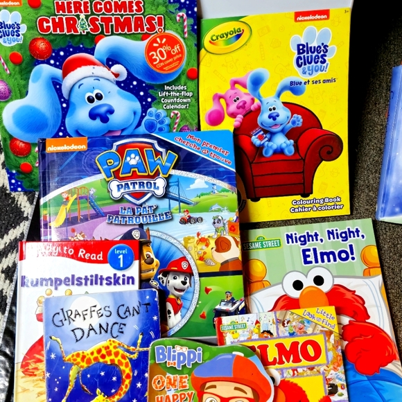 Kids Books + Crayola My First: washable colouring board with crayons - Picture 2 of 6